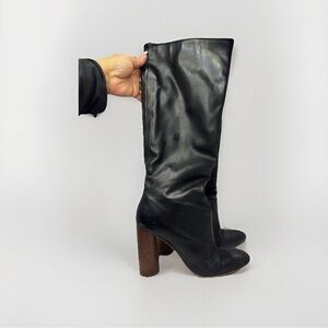 Sleek Black Heeled Boots with Wooden Heel